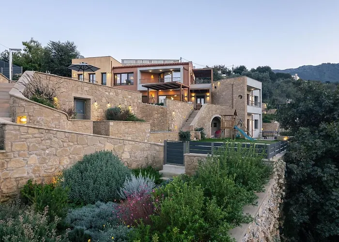 Вилла Vardina *